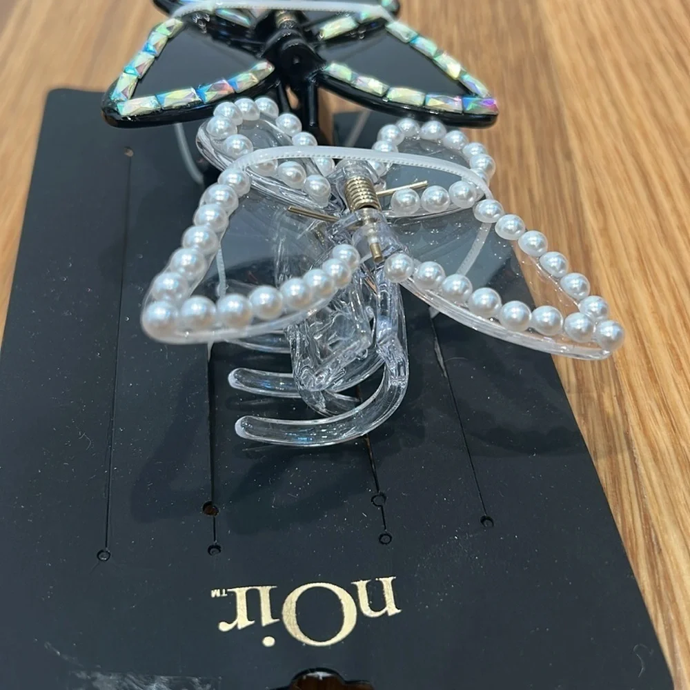 nOir fairy butterfly Pearl crystal Butterfly Hair Clips set of 2 new